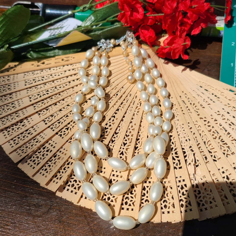 Ladies Necklace ( Vintage )